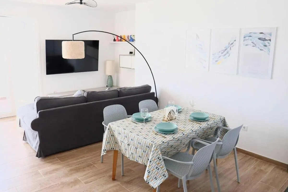 Stunning Sea View Apartment With Big Balcony In The Center Corralejo